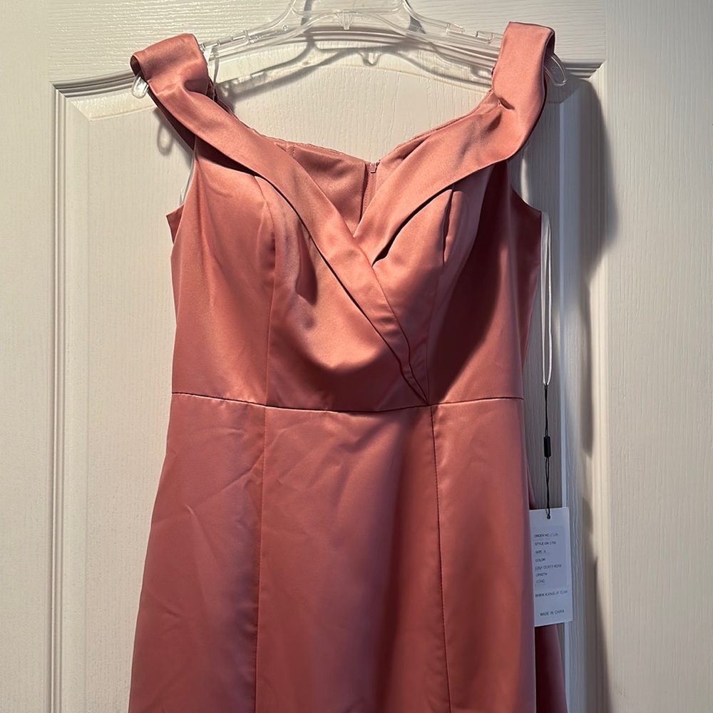 Brand new Dusty Rose Kanali K long gown with pockets size 8 style 1796.